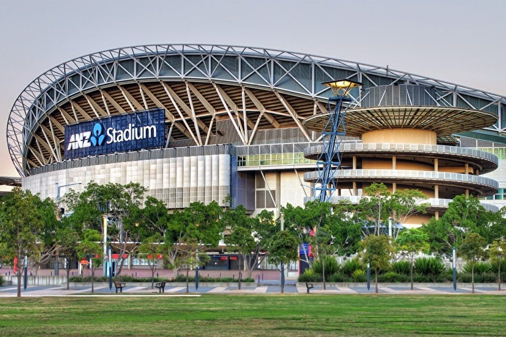 گلدکوست؛ جایی میان رؤیا و واقعیت