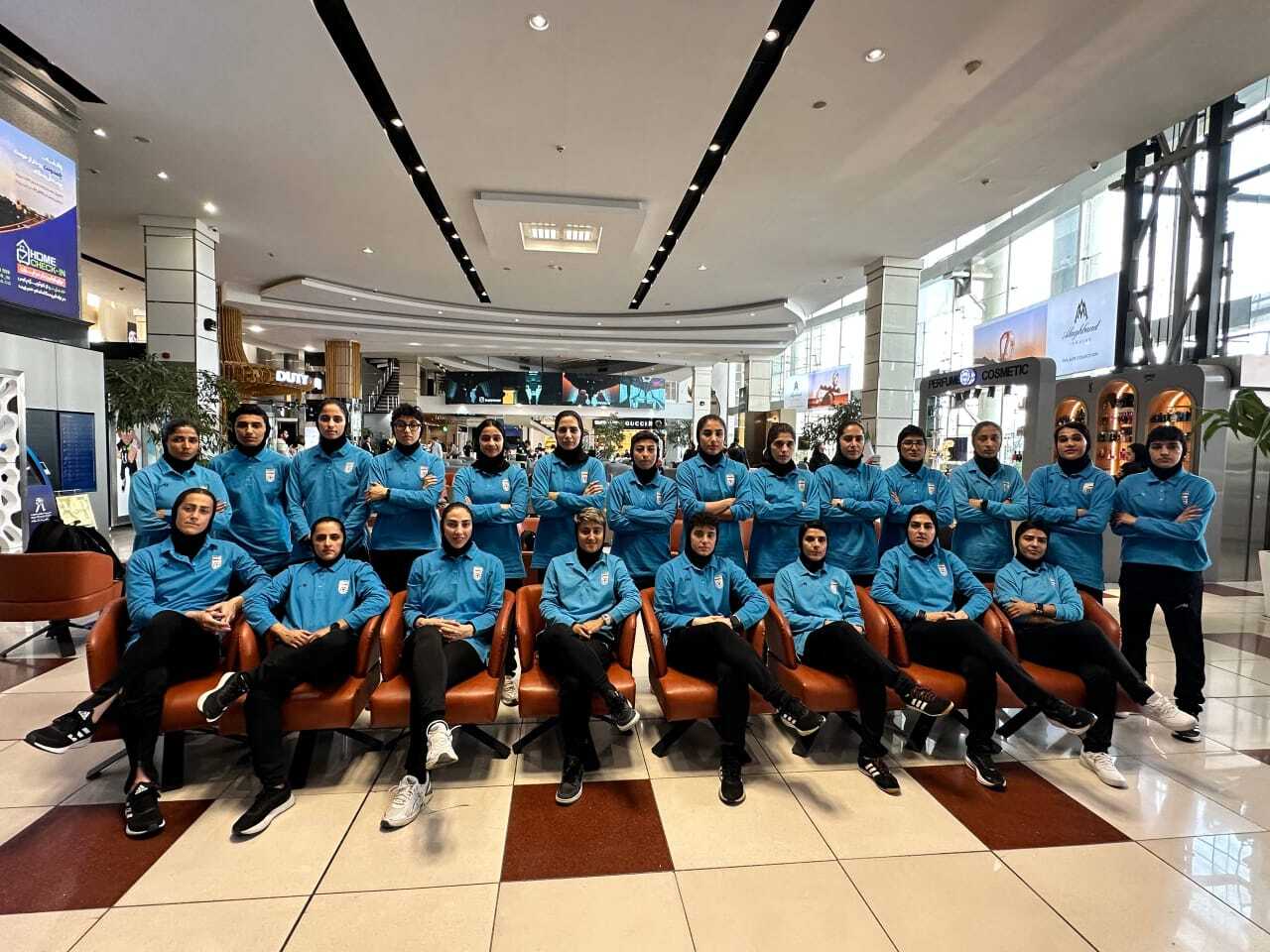 تیم ملی فوتبال بانوان وارد گلدکوست شد