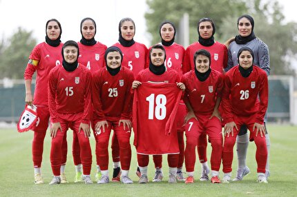 پایان نیمه نخست دیدار ایران و عراق
