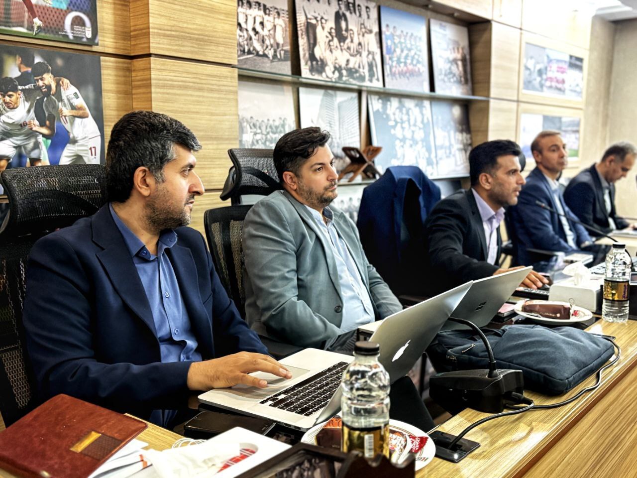 برگزاری ستاد هوش مصنوعی و فن آوری های نوین فدراسیون/تاج: هوادارن فوتبال در انتظار تحول در شیوه ها و سیستم های اجرایی در فوتبال هستند برگزاری ستاد هوش مصنوعی و فن آوری های نوین فدراسیون/تاج: هوادارن فوتبال در انتظار تحول در شیوه ها و سیستم های اجرایی در فوتبال هستند
