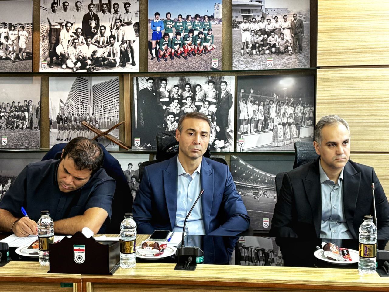 برگزاری ستاد هوش مصنوعی و فن آوری های نوین فدراسیون/تاج: هوادارن فوتبال در انتظار تحول در شیوه ها و سیستم های اجرایی در فوتبال هستند برگزاری ستاد هوش مصنوعی و فن آوری های نوین فدراسیون/تاج: هوادارن فوتبال در انتظار تحول در شیوه ها و سیستم های اجرایی در فوتبال هستند