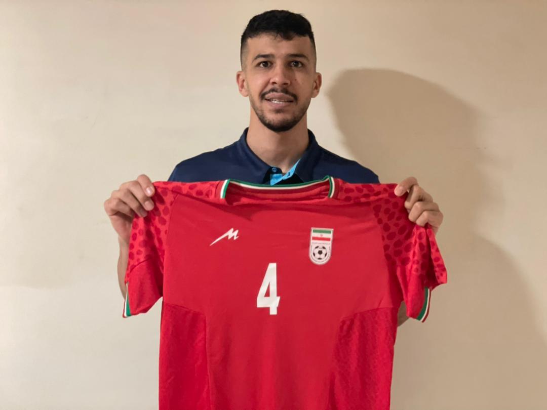 ایران سرخپوش مقابل امارات ایران سرخپوش مقابل امارات