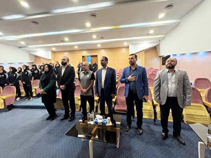 مراسم بدرقه تیم ملی فوتبال دختران نوجوان برگزار شد مراسم بدرقه تیم ملی فوتبال دختران نوجوان برگزار شد