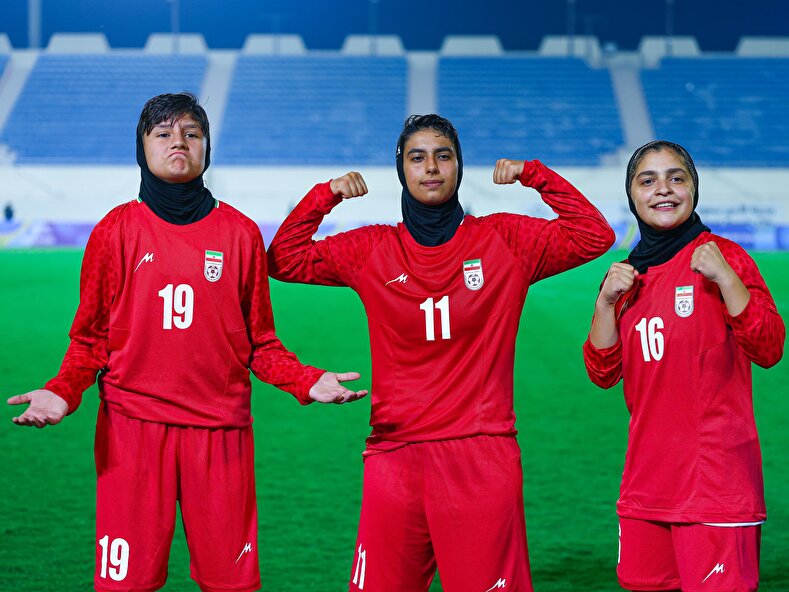 گزارش تصویری بازی تیم ملی فوتبال دختران نوجوان ایران برابر عربستان گزارش تصویری بازی تیم ملی فوتبال دختران نوجوان ایران برابر عربستان