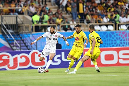 تصاویری از دیدار دو تیم فجرشهید سپاسی شیراز و مس رفسنجان