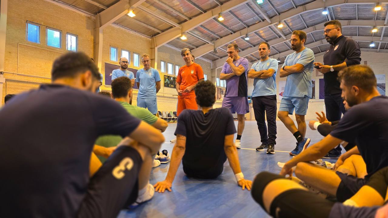 تمرین با نشاط ملیپوشان فوتسال در مرکز ملی