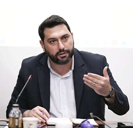 کامیانی: عملکرد تیم‌های ملی فوتسال جوانان در بحرین را بررسی می‌کنیم