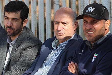 ویدیو: کلیپ مسابقه درون تیمی ساحلی بازان با حضور رئیس فدراسیون