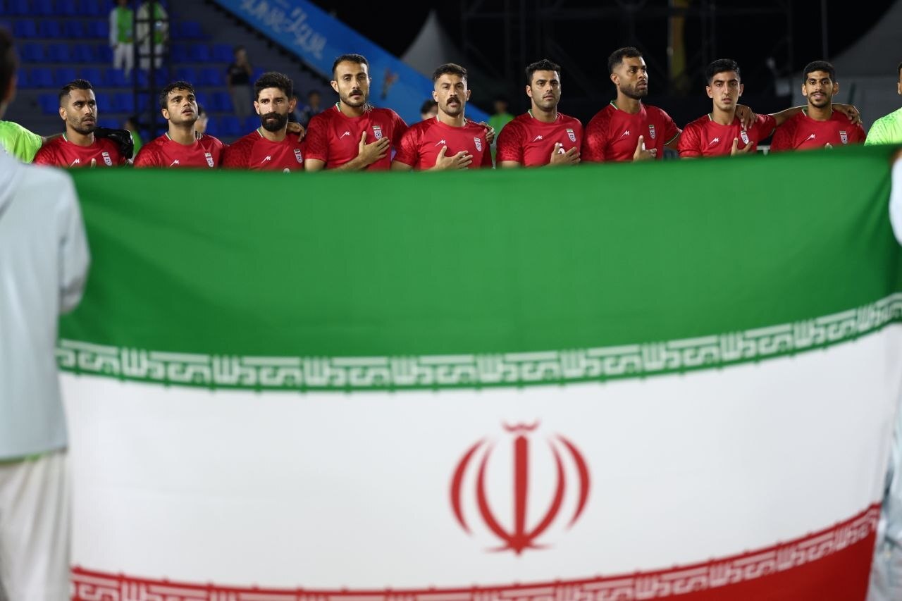 یوزهای پابرهنه پارسی راهی فینال شدند یوزهای پابرهنه پارسی راهی فینال شدند