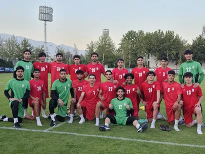 تمرین پرروحیه یوزهای جوان با تمرکز روی الگوهای تاکتیکی
