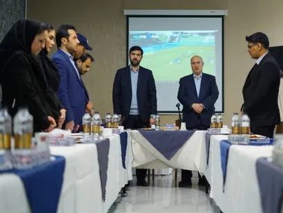 تصاویر جلسه کمیته فوتبال ساحلی