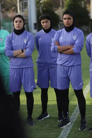 بانوان 