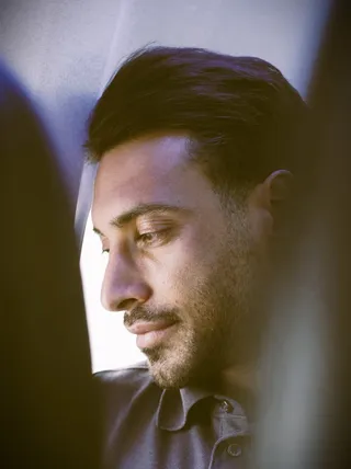 آن سوی تصویر 