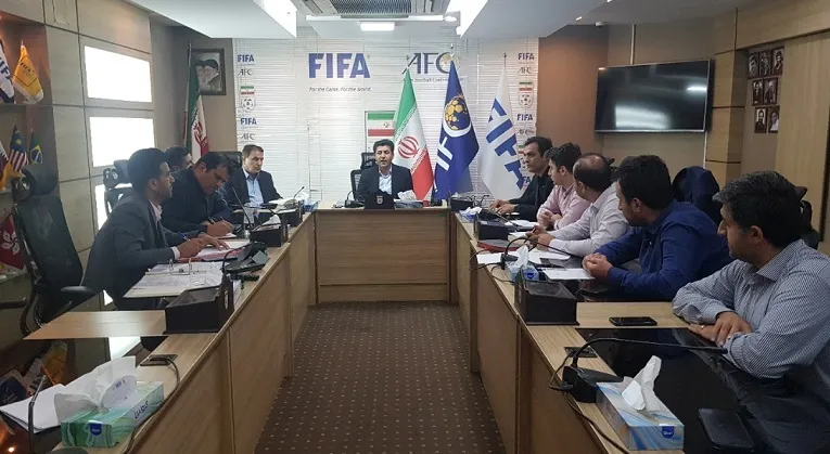 برگزاری نشست دبیرکل فدراسیون با نمایندگان ایران در لیگ قهرمانان درباره کمک داور ویدیویی