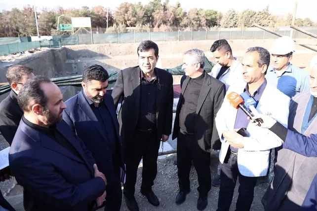 وزیر ورزش: مرکز ملی فوتبال روز به روز در حال توسعه است