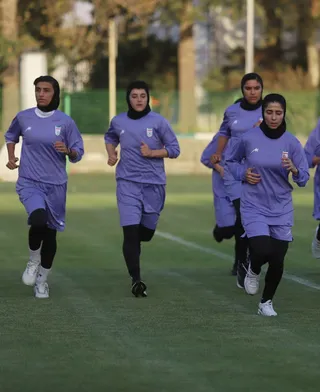 بانوان 