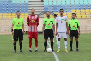 نوجوانان پ