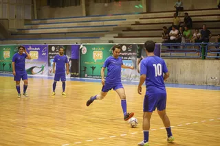 بازی دوستانه
