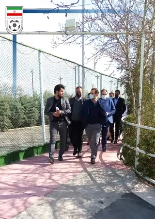 عزیزی خادم در مرکز ملی فوتبال