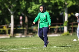 جوانان بانوان