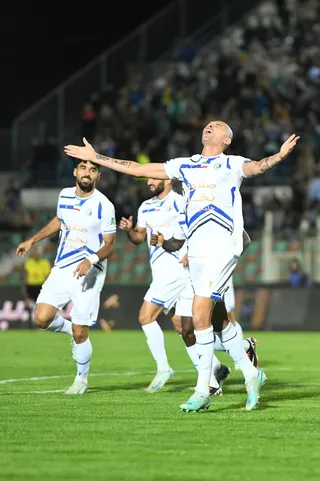 استقلال