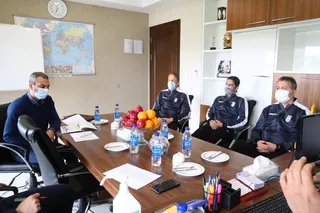 دیدار عزیزی خادم