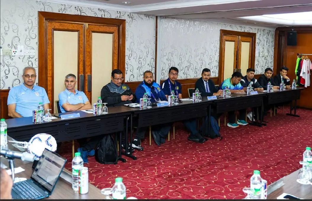 تیم ملی فوتسال مقابل بنگلادش، سفید می‌پوشد