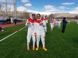 گزارش تصویری تمرین دختران نوجوان