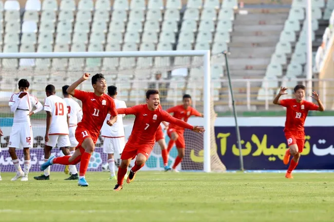 عكس