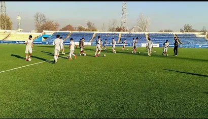 تمرین تیم زیر ۱۵ سال ایران در ورزشگاه اصلی دوشنبه