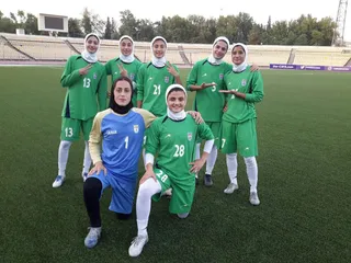 بانوان ۳