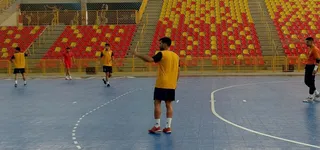 ۸۸۷