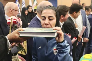 ج۹۸۸