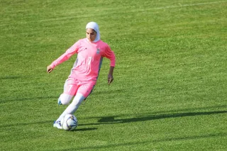 جوانان بانوان