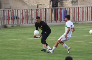 نوجوانان پ