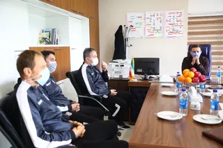 دیدار عزیزی خادم