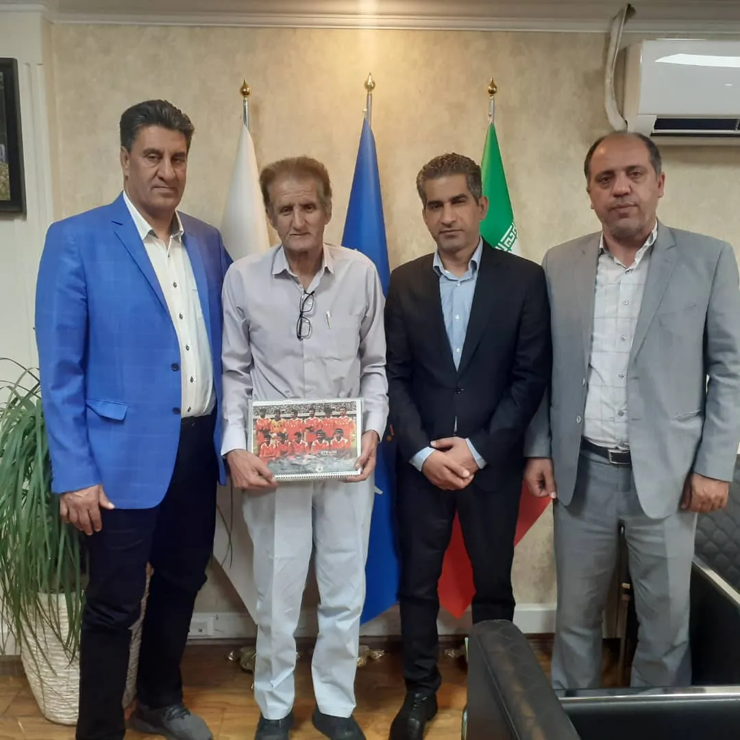 حضور بازیکن سابق تیم ملی در فدراسیون فوتبال