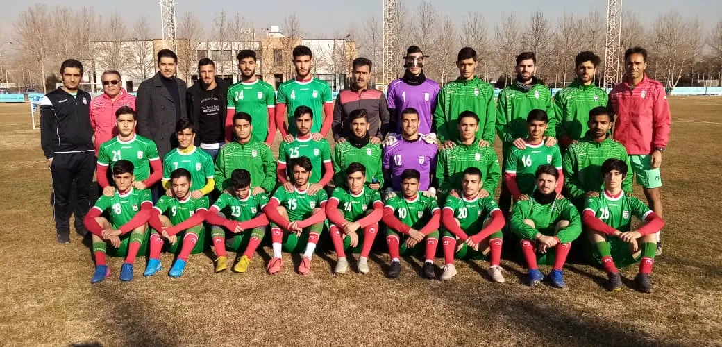 حضور مهاجم پرسپوليس در تمرين جوانان