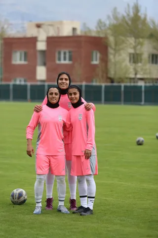 بانوان ۳