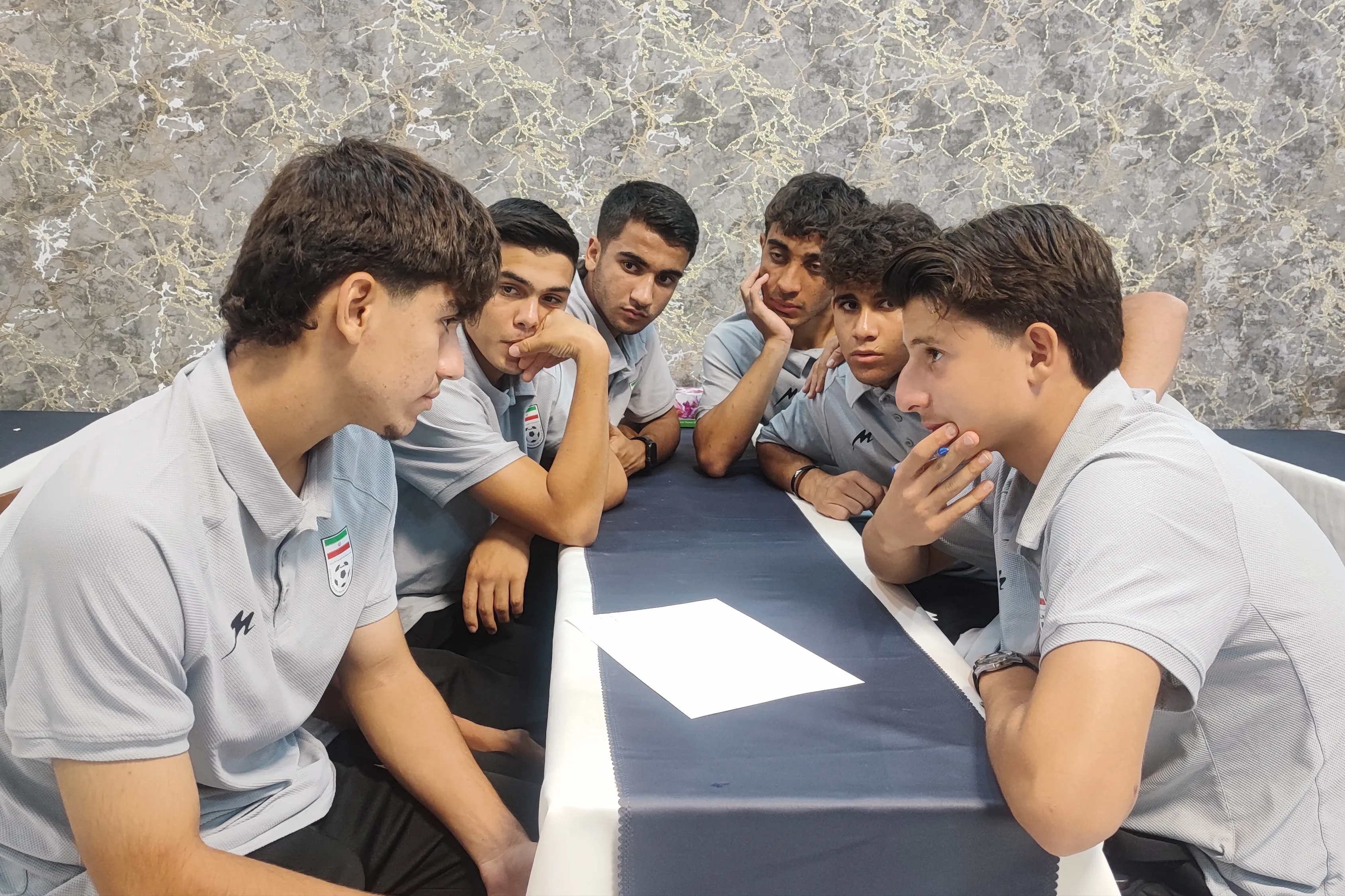 نوجوانان نوجوانان