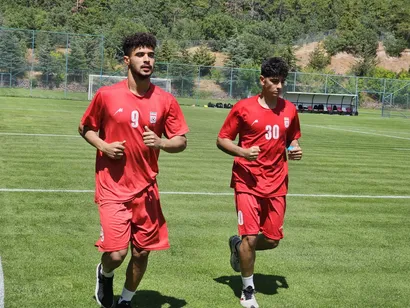 تمرین صبحگاهی شاگردان حدادی‌فر در قزلچه‌ حمام