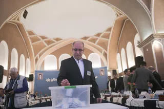 یزذ