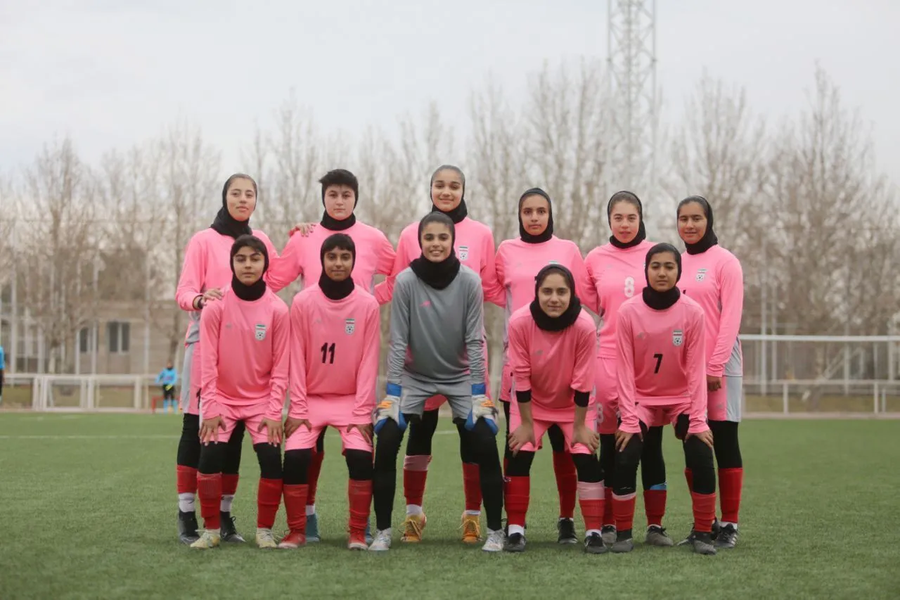 دیدار تدارکاتی تیم ملی فوتبال دختران نونهال با تیم هیات فوتبال شمیران