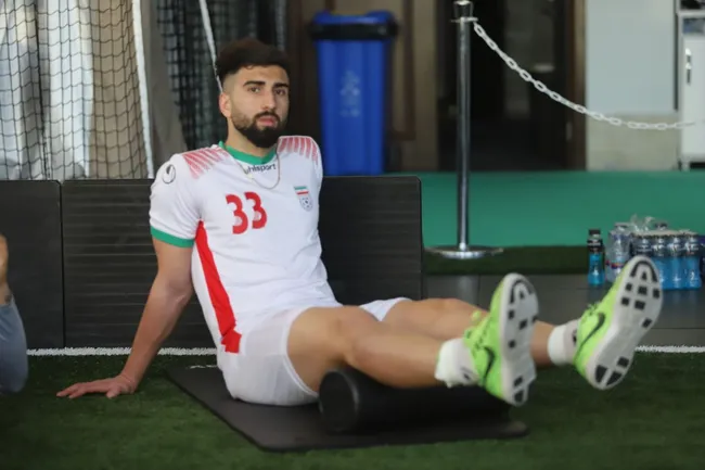 عكس