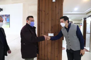 دیدار عزیزی خادم