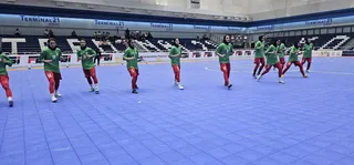 ۷۷