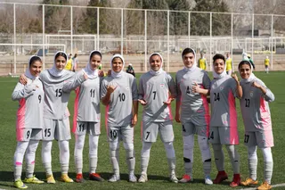 زیر ۱۷:سال