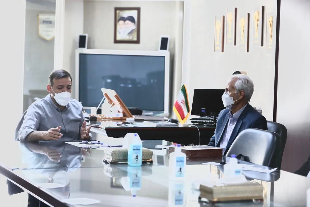 دیدار هیات مدیره کانون مربیان با رییس فدراسیون
