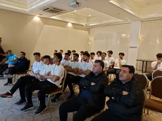 م