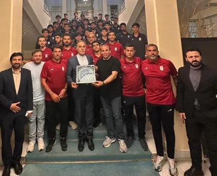 دیدار اعضای تیم ملی جوانان با سفیر ایران در آنکارا